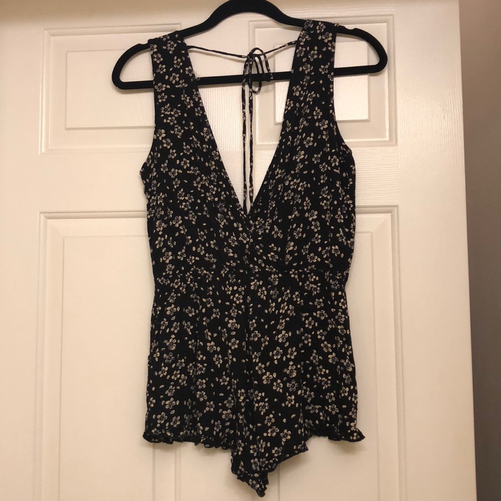 Romper - Picture 2 of 2